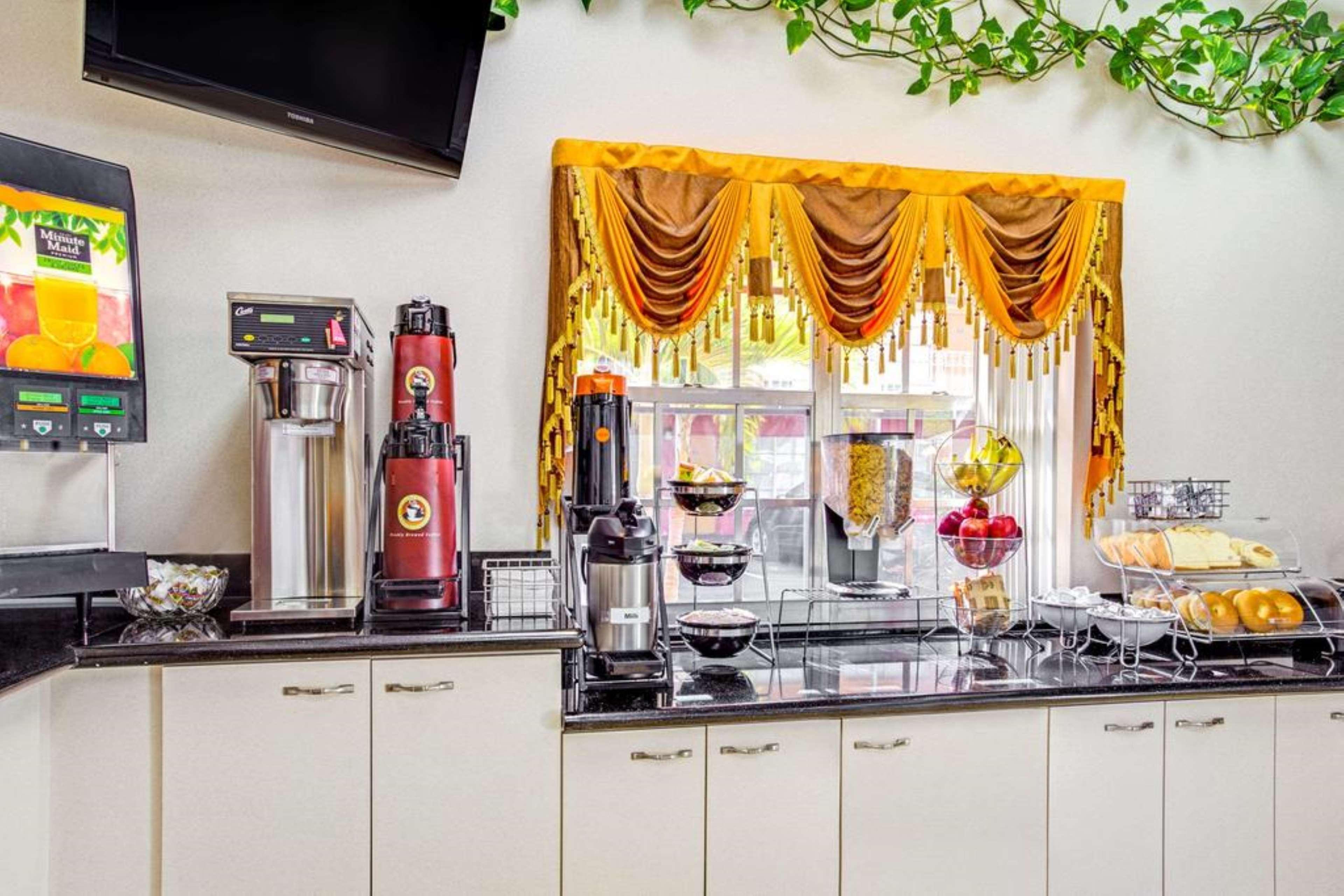 Surestay Hotel By Best Western Sarasota Lido Beach Экстерьер фото
