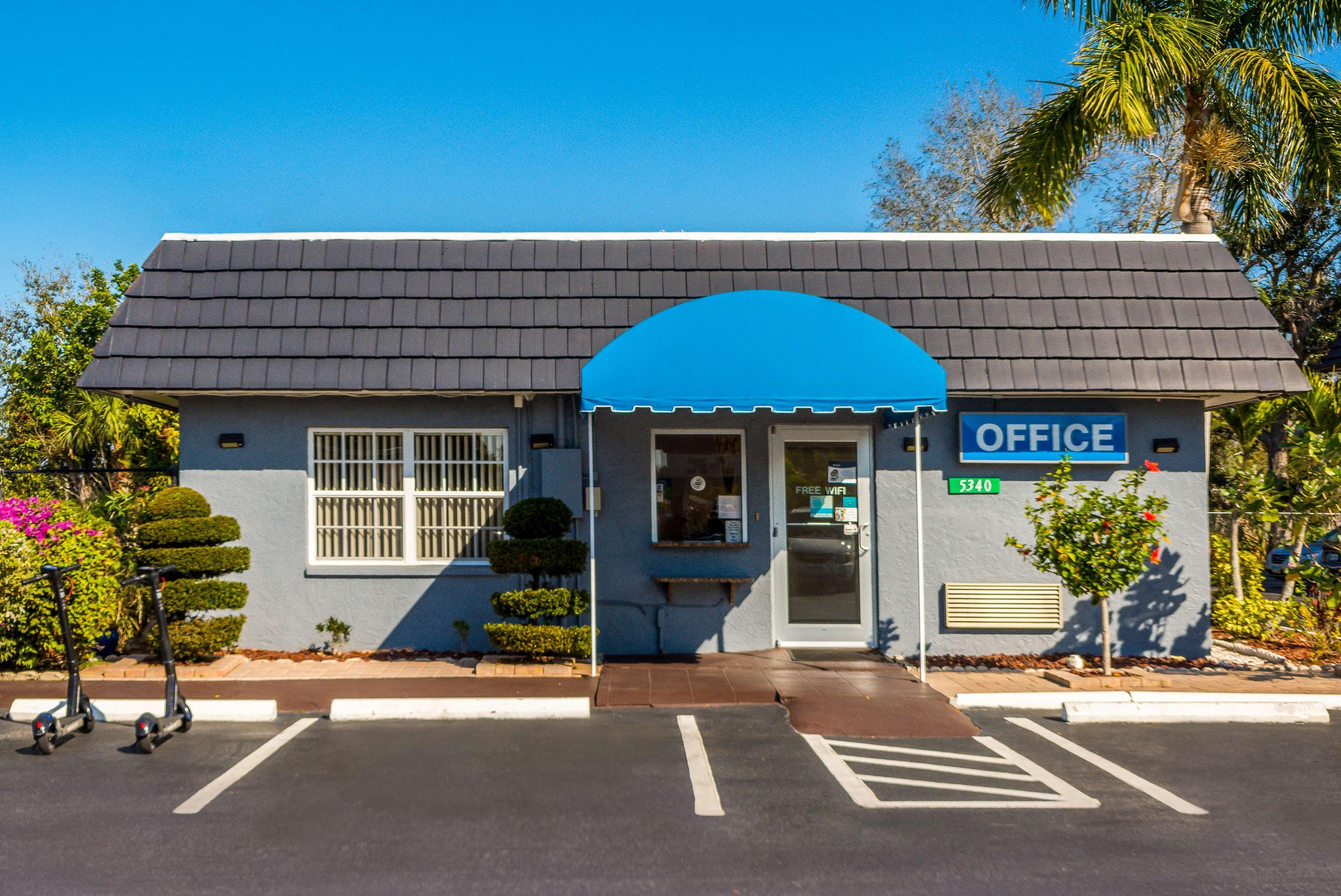 Surestay Hotel By Best Western Sarasota Lido Beach Экстерьер фото